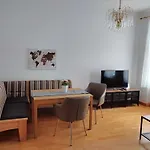 Studio & Apartments Near Reumannplatz