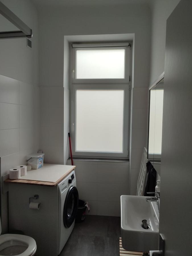 Apartment & Near Reumannplatz