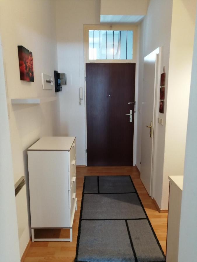 Apartment & Near Reumannplatz *