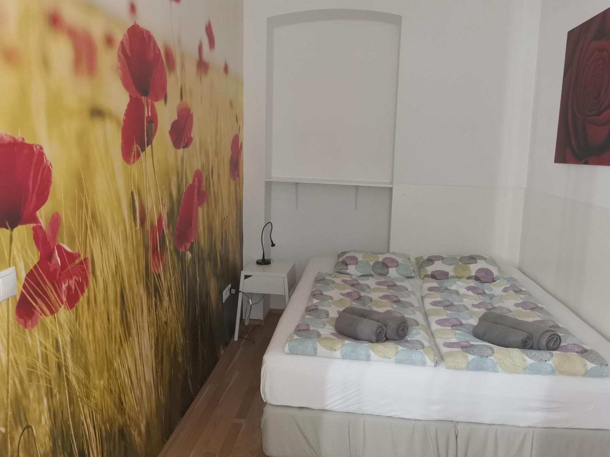 Apartment & Near Reumannplatz