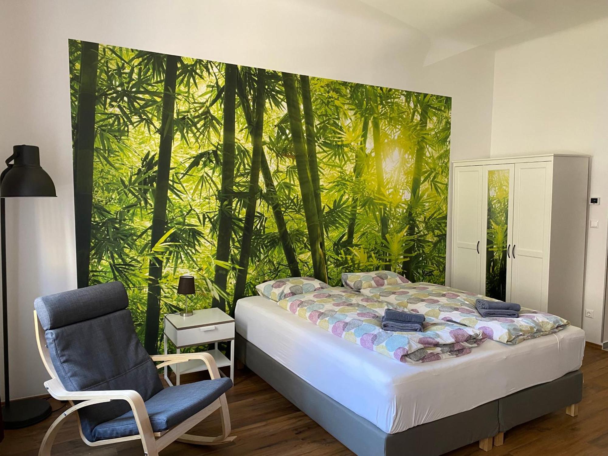 Apartment & Near Reumannplatz *