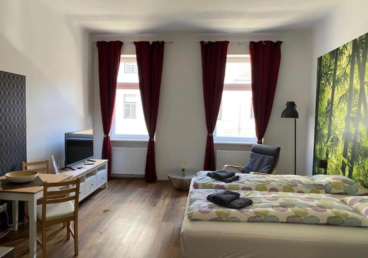 Apartment & Near Reumannplatz